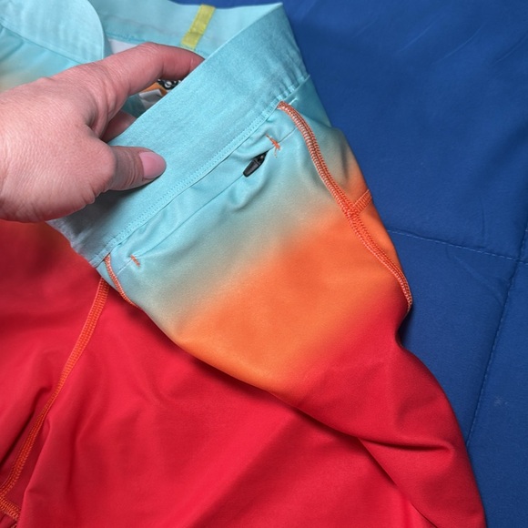 Hoka Women’s Novafly 6” Spandex Knit Shorts Sz XL in Cloudless Ombré! - Picture 7 of 12